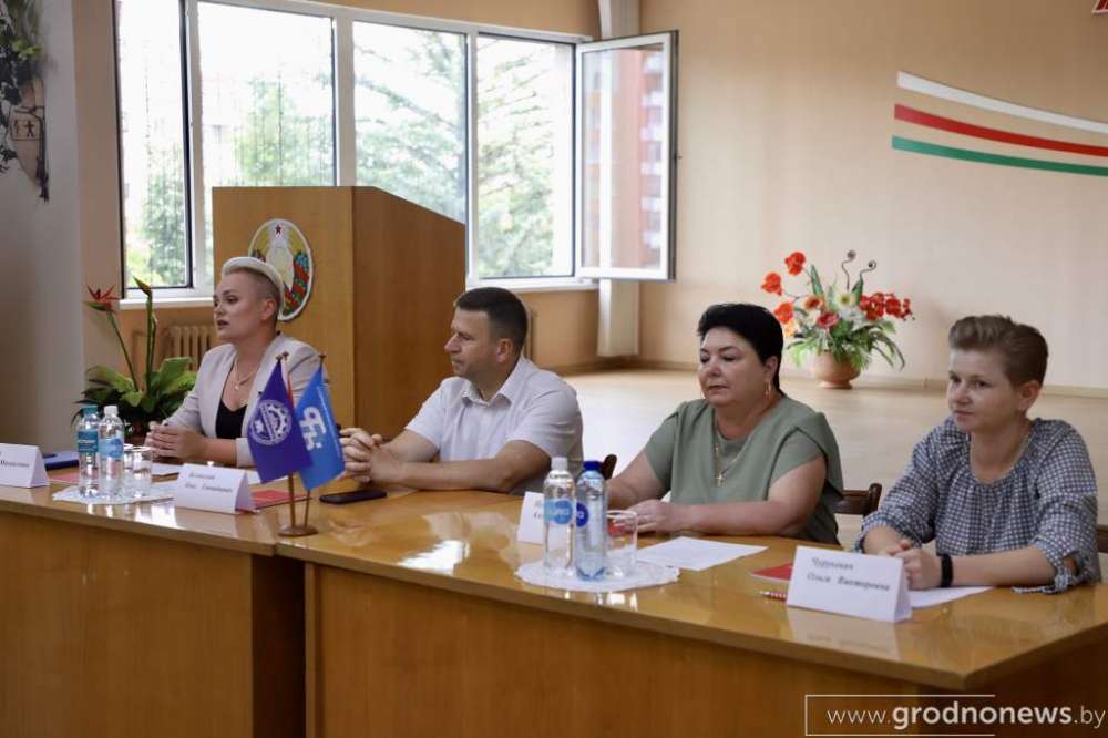 В Гродно состоялась диалоговая площадка с молодежным профактивом, приуроченная к 30-летию института президентства