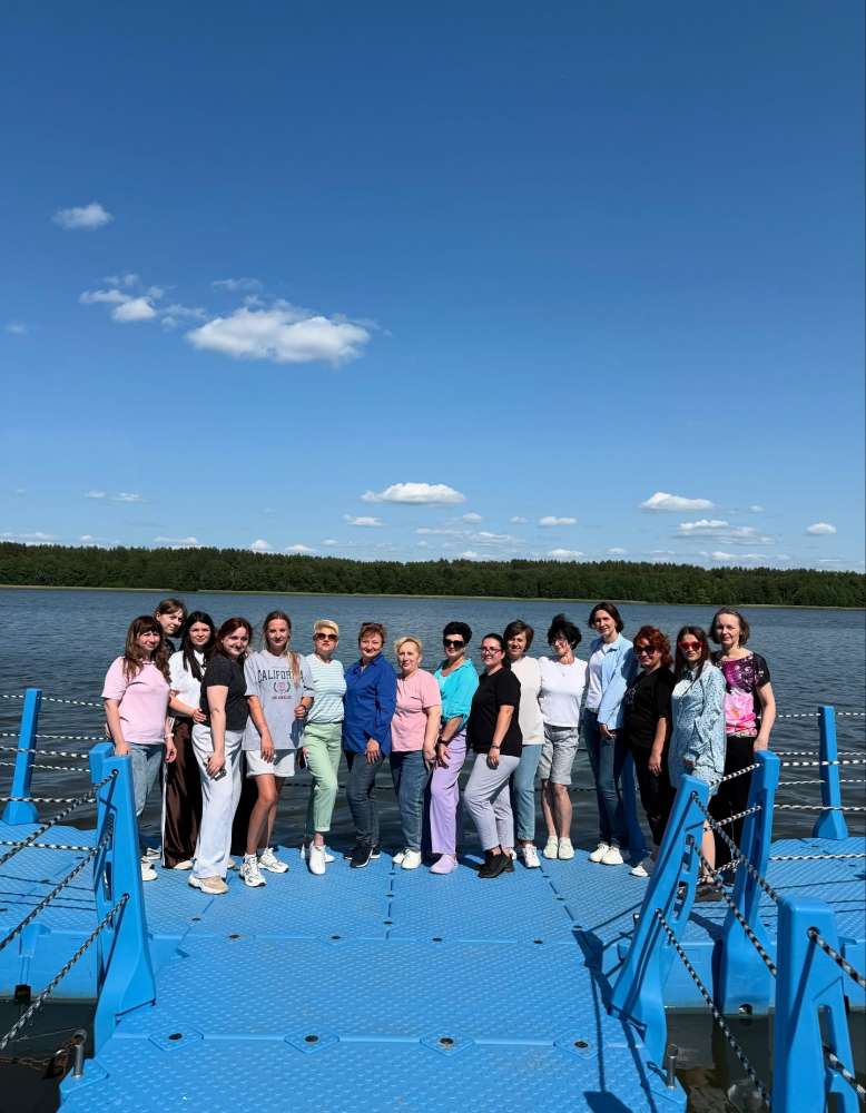Коллектив ГУЗ «Городской поликлиники Nº 6 г.Гродно» отпраздновал свой профессиональный праздник на туристической базе отдыха «Химик».
